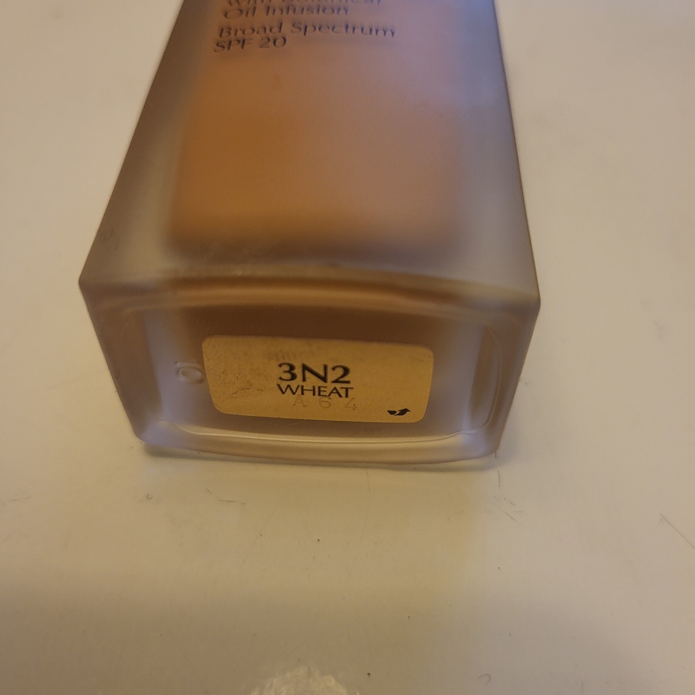 Estee Lauder Double Wear Foundation 3N2 Wheat